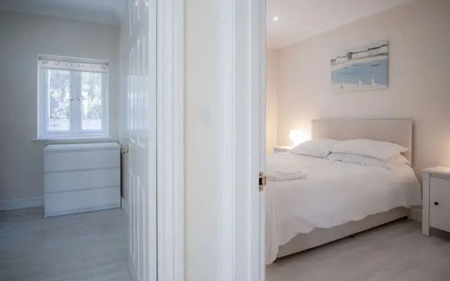 Sunbeam - 2 Bedroom Apartment - Pendine