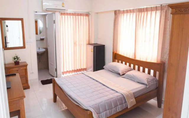 Jitthamas Residence