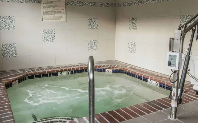 Holiday Inn Express & Suites Hood River by IHG