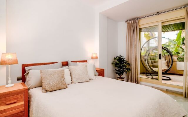 FA-Fab 2 bedroom apt in and outdoor pool