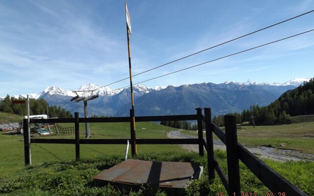 Apartment With one Bedroom in Pila, With Wonderful Mountain View and Wifi