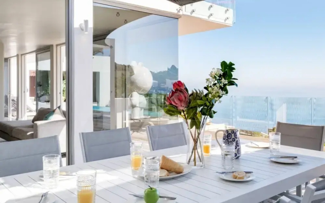 Exceptionally Unique Magnum Villa w Sea Views