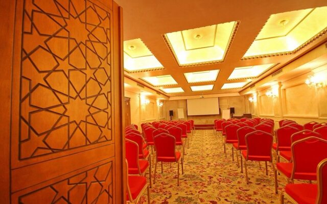 Izala Hotel - Boutique Class