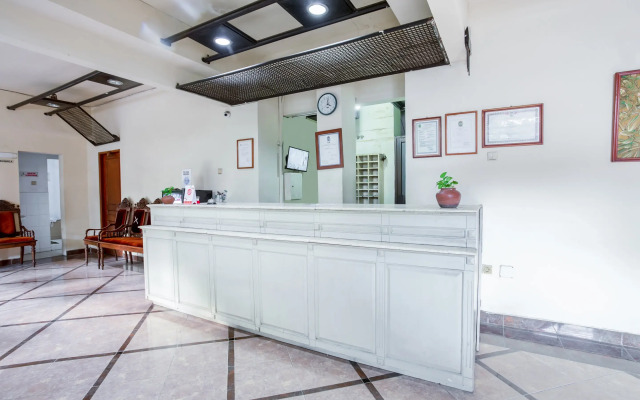 Hotel Winotosastro by OYO Rooms