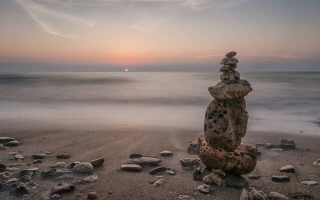 Vienna Hotel (Beihai Weizhou Island Lanqiao seaview shop)
