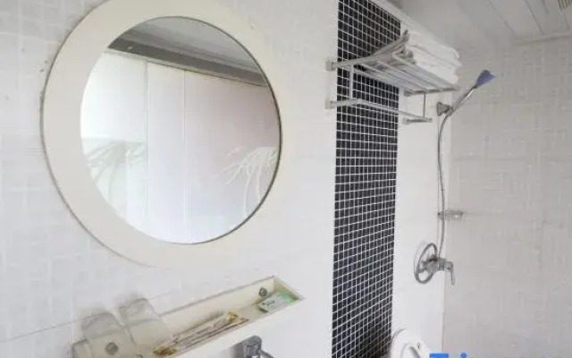 Shanghai Qianlong Hotel