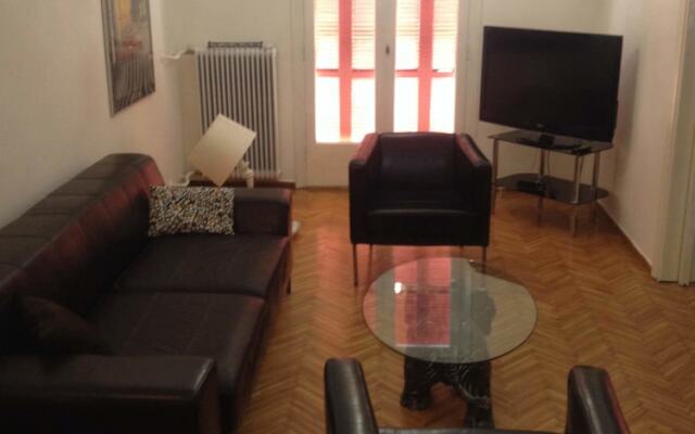 Apartment On Stefanou Tatti 1