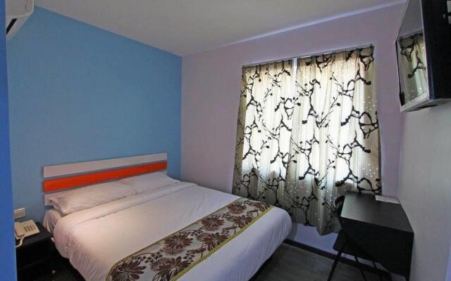 OYO 90296 Red Orange Hotel Port Klang