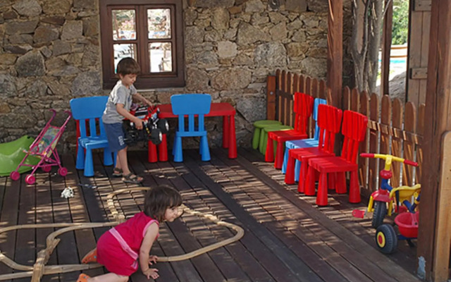 Zephyros Hotel