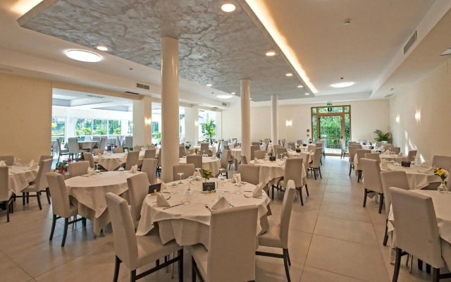 RistHotel Airport