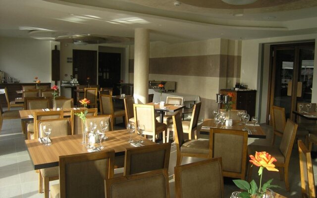 Livadia Hotel Kyperounta