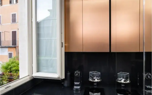 Wonder Balcony Morgana