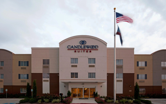 Candlewood Suites VICTORIA, an IHG Hotel