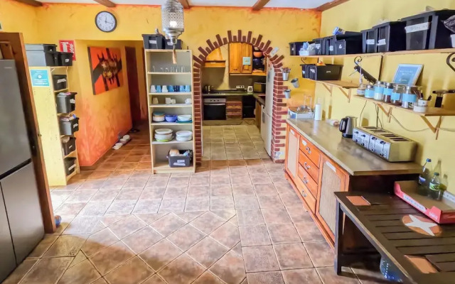 Los Amigos Nest Hostel