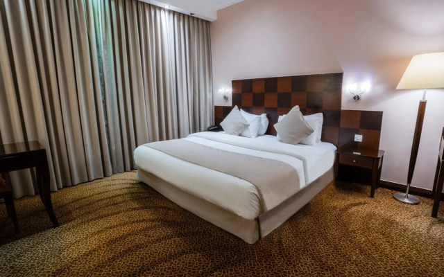 Ayass Hotel