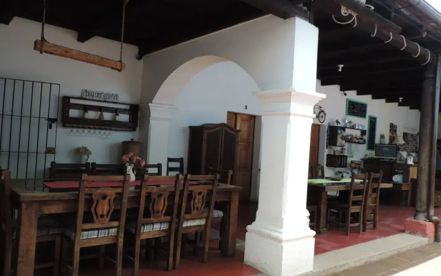 Hostal Antigueño - Hostel