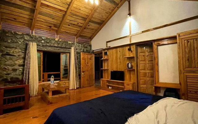 Mandeva Wooden castle