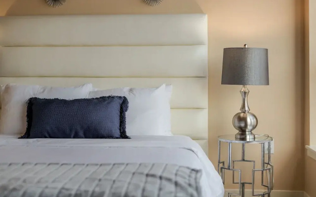 Downtown Condos by Barsala