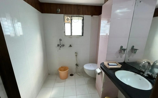 OYO 4822 Hotel Pratap Residency
