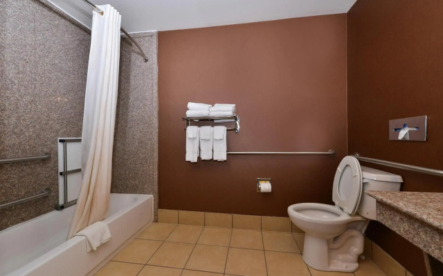 Comfort Suites Lake Worth