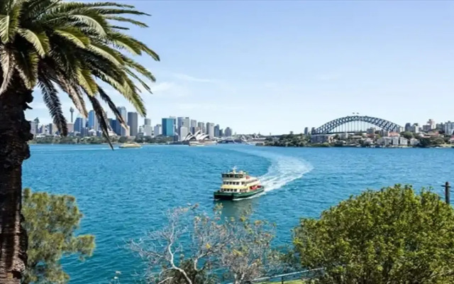 Postcard Views of Iconic Sydney Harbour - CP302