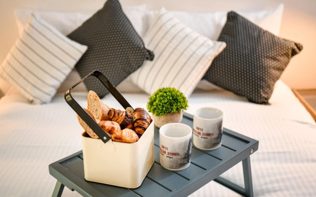 Modern-Rustic Haven in the City by Sea N Rent