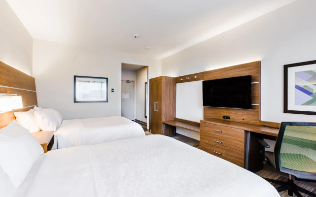 Holiday Inn Express & Suites West Edmonton - Mall Area by IHG