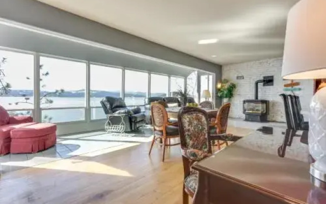 The Silver Beach House