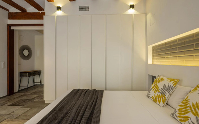 CENTER MODERN 1BR 2Bth TERRACE WI-FI AC