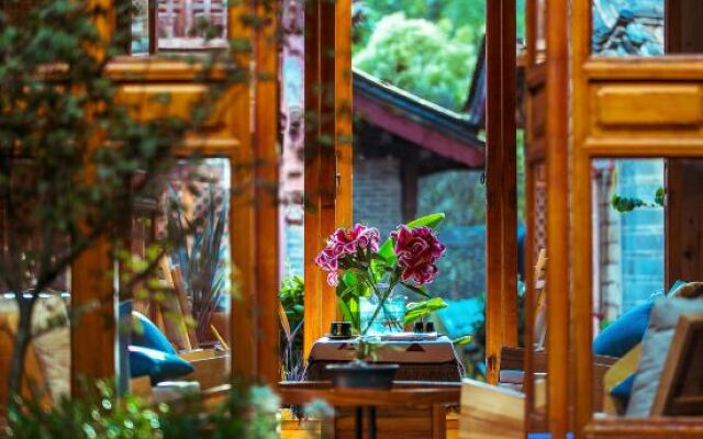 Lijiang Sunshine Garden Villa