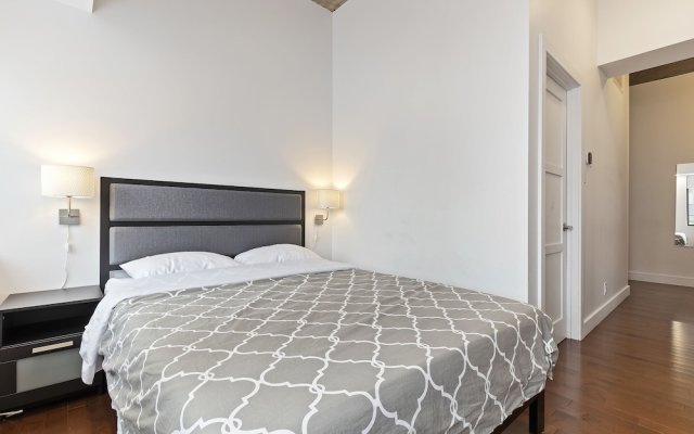 Condotel LeLuxe St-Denis St - mtlFlats