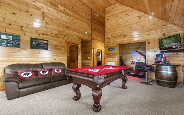 Mountain View Pool Lodge