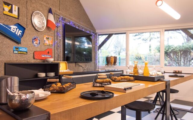 Enzo Trappes by Kyriad Direct