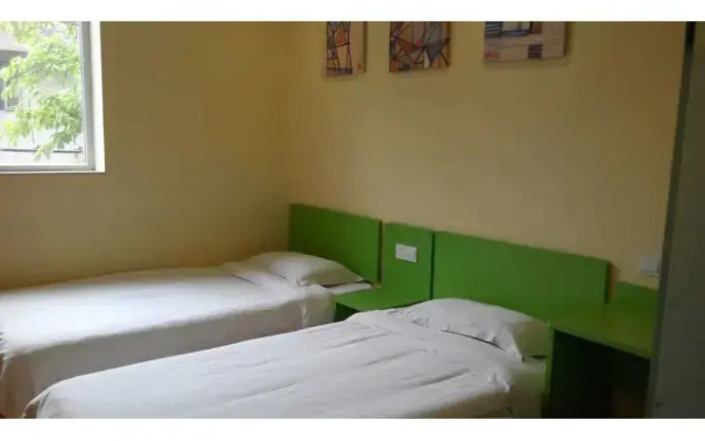 Yimi Hotel Changshou Metro Branch