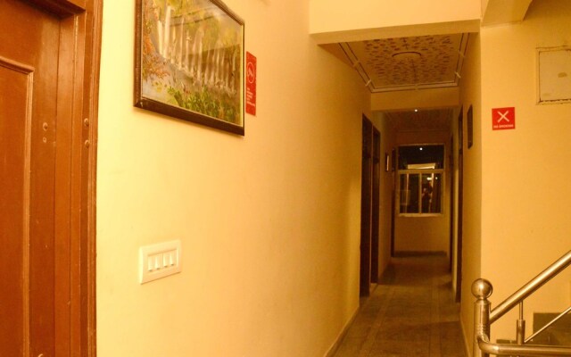 OYO 4033 Hotel Eden Residency