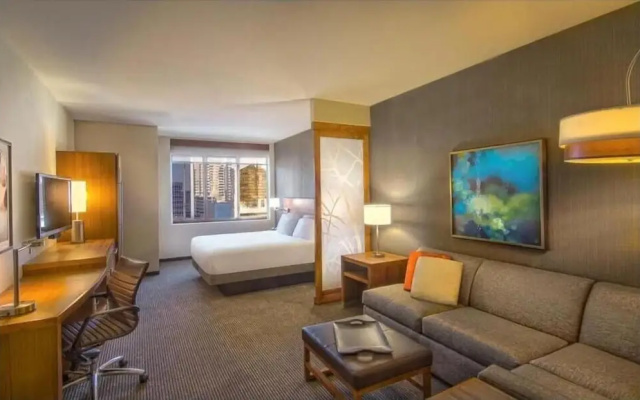 Hyatt place uptown