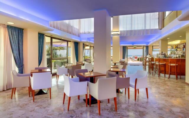 Hotel Columbus