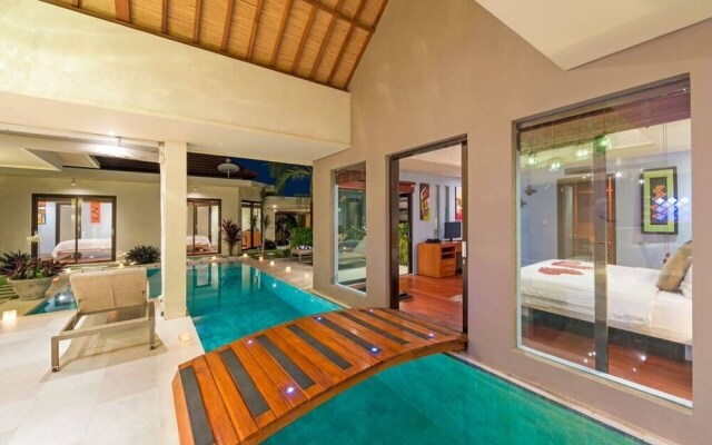 Modern 3-bedroom Puteri Villa