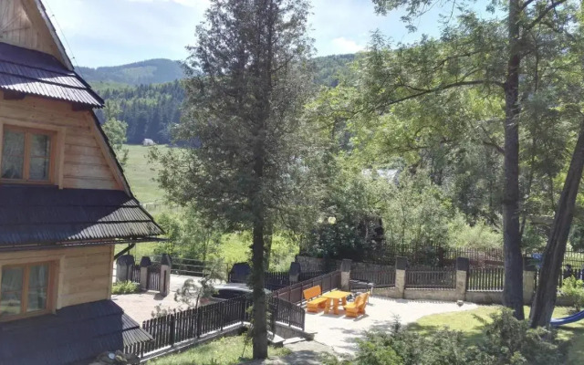 Apartamenty nad potokiem