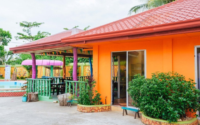 RedDoorz Plus @ Valencia Bohol