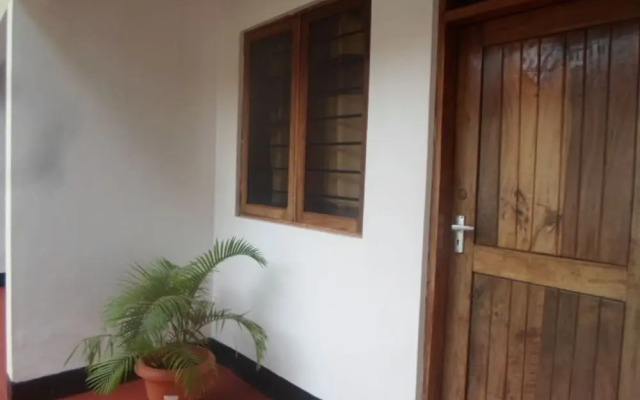 Tarn Hut Resort