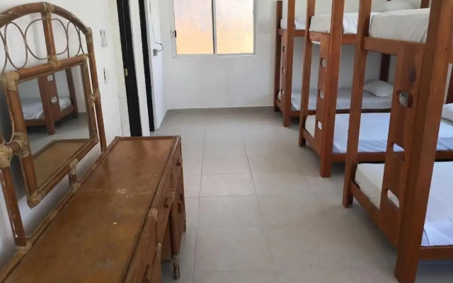Hostel Punta Sam