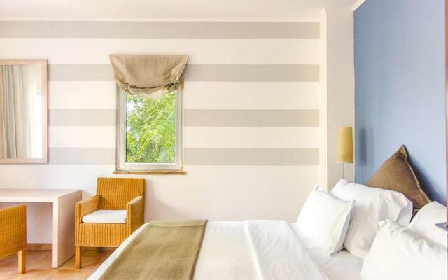 Monte Doiro Refugio Design