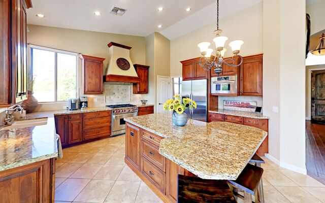 E Sandia Circle - 5 Br Home