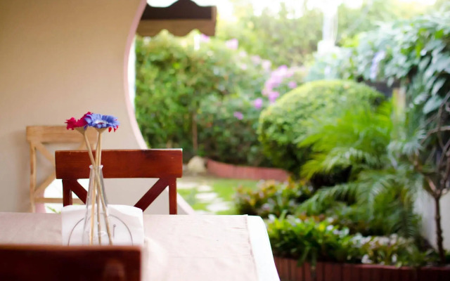 Via Emilia Bed and Breakfast Restaurante