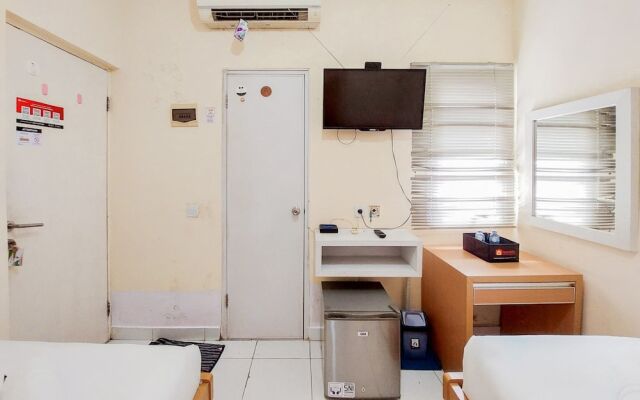 Compact Minimalist Studio Apartment At Aeropolis Residence