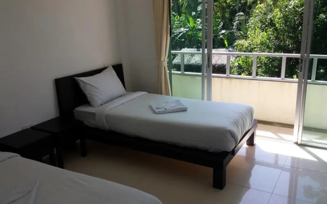 School Hostel Khao Lak