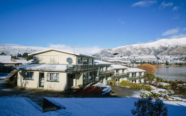 Panorama Court