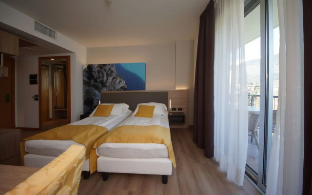 Ambassador Suite Hotel