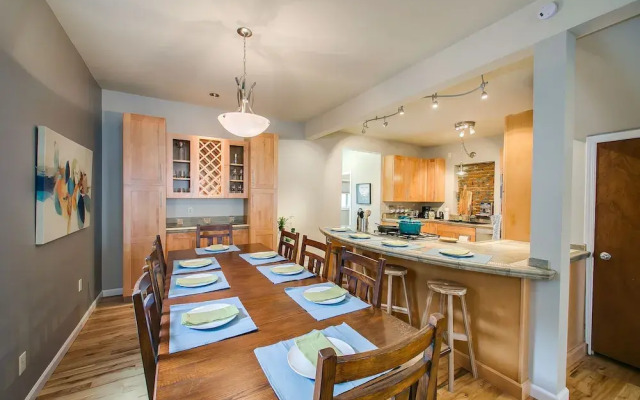 Hyde Park Family Retreat